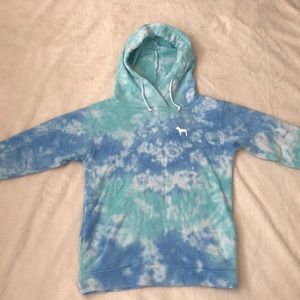 Light weight Victoria’s Secret Pink hoodie